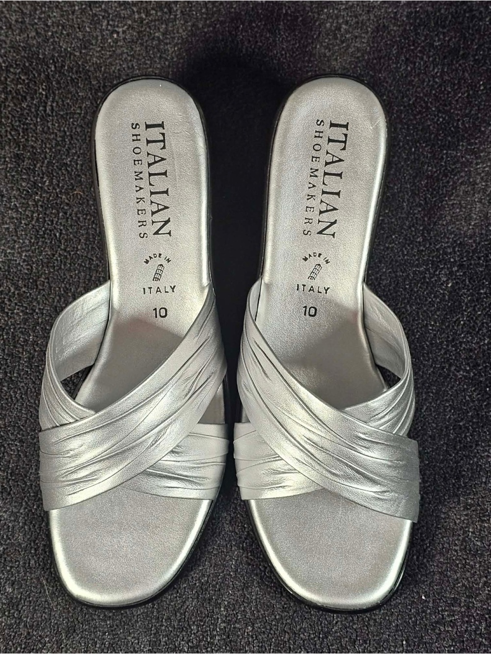 NWOT Italian Shoemakers Silver Slip-On Sandal - Women's